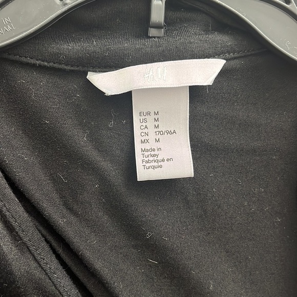 “H&M black tank size medium” - Picture 4 of 5